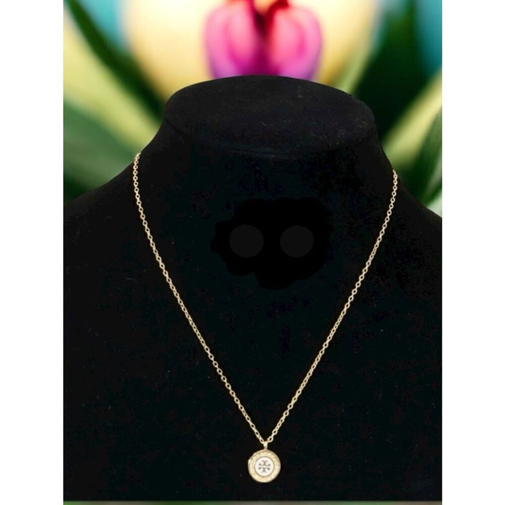 TORY BURCH 18K GOLD PLATED NECKLACE DOUBLE FACE.